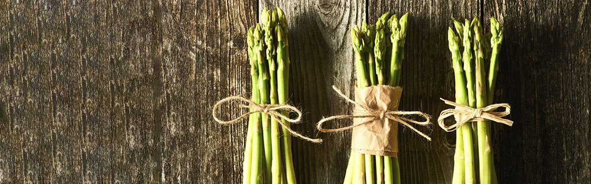 Asparagi e verdure primaverili