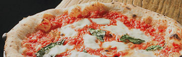 Acquista on line i vini rossi ideali con la pizza